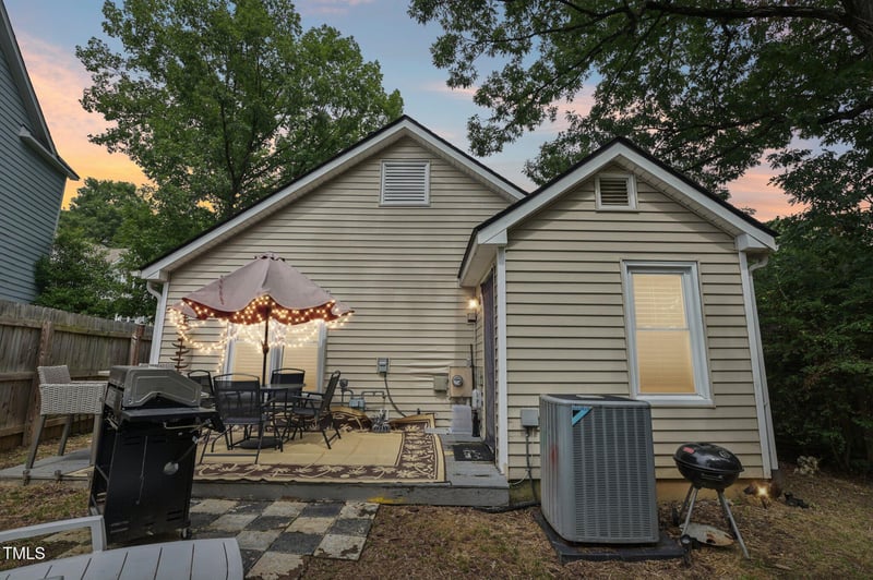 307 Wax Myrtle Ct, Cary, NC 27513