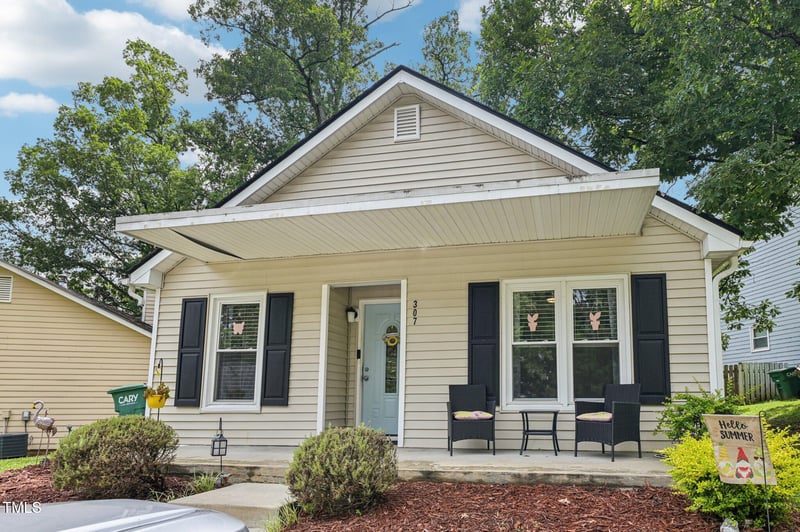307 Wax Myrtle Ct, Cary, NC 27513