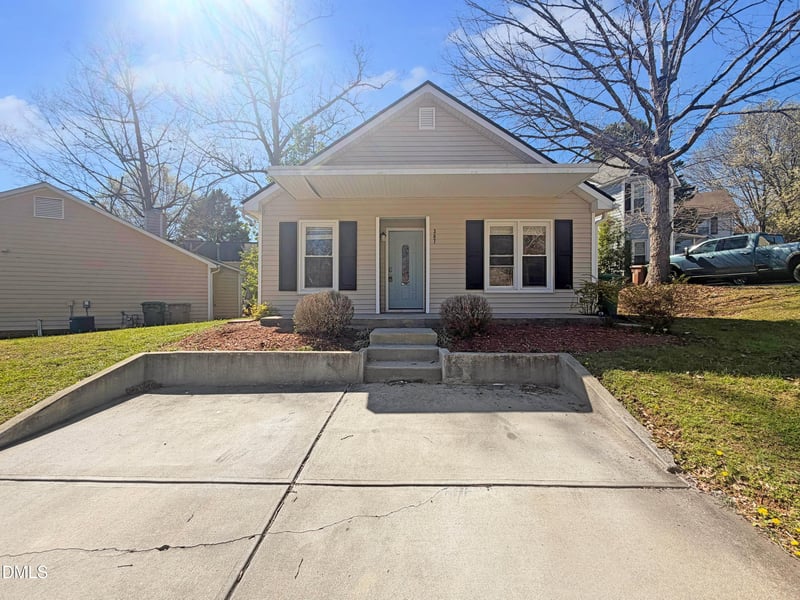 307 Wax Myrtle Ct, Cary, NC 27513