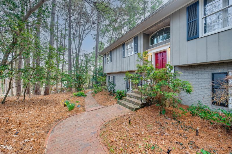 307 Wesley Dr, Chapel Hill, NC 27516