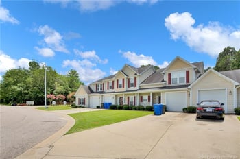 3072 Candlelight Dr, Fayetteville, NC 28311