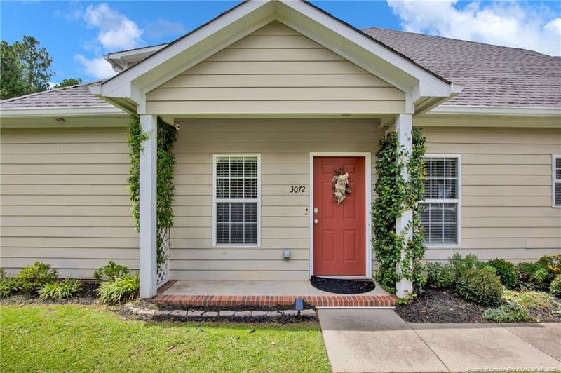 3072 Candlelight Dr, Fayetteville, NC 28311