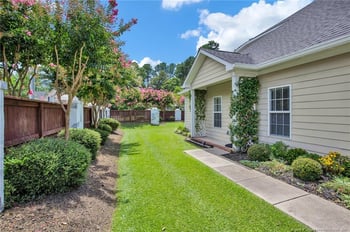3072 Candlelight Dr, Fayetteville, NC 28311