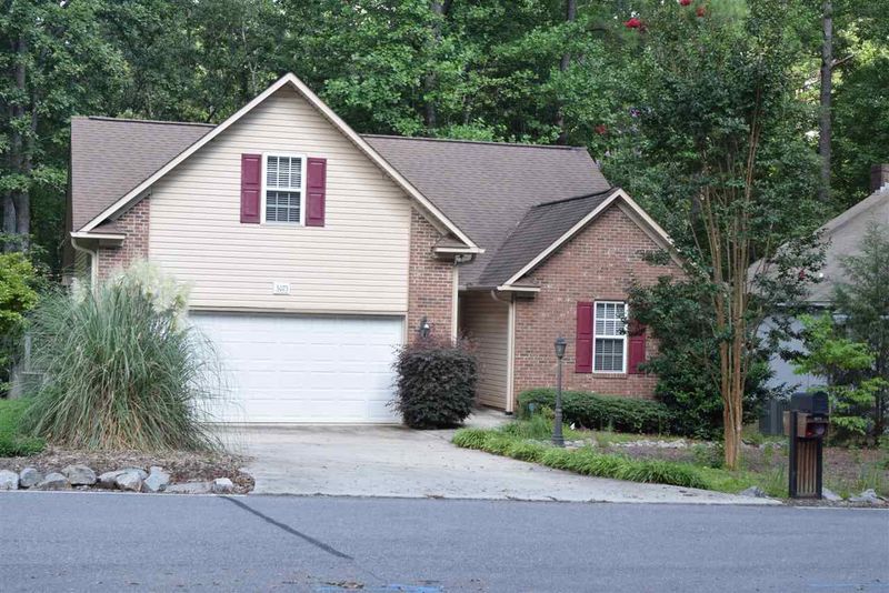 3073 Bourbon St, Sanford, NC 27332