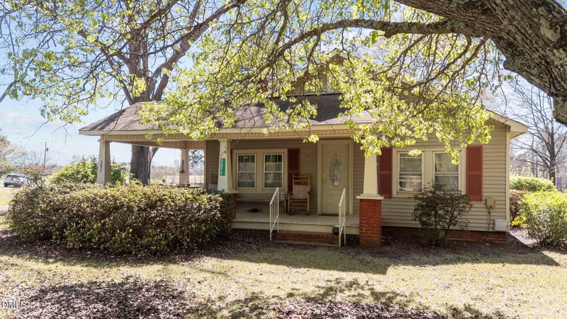 3077 Christian Light Rd, Fuquay Varina, NC 27526