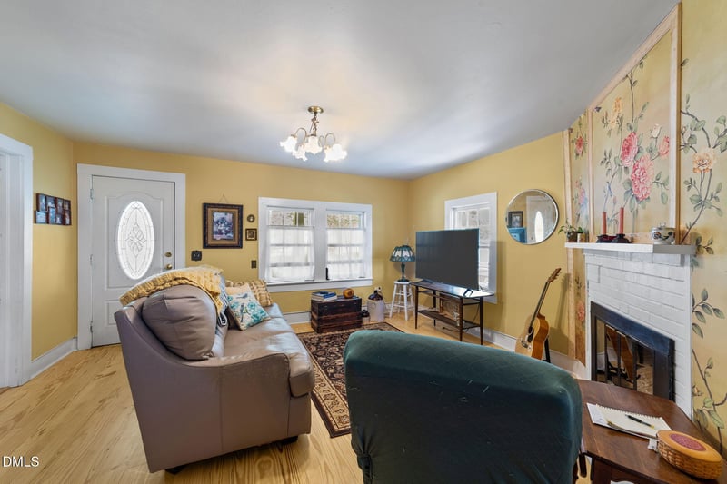 3077 Christian Light Rd, Fuquay Varina, NC 27526