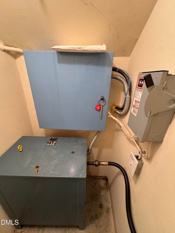 308 Barbee Chapel Rd, Chapel Hill, NC 27517