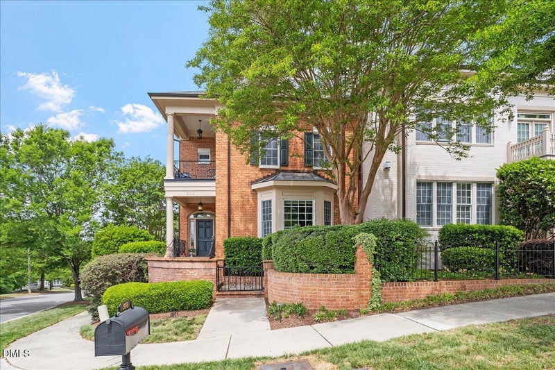 308 Barbee Chapel Rd, Chapel Hill, NC 27517
