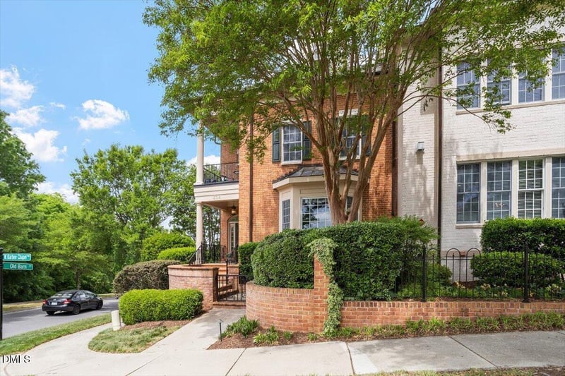 308 Barbee Chapel Rd, Chapel Hill, NC 27517