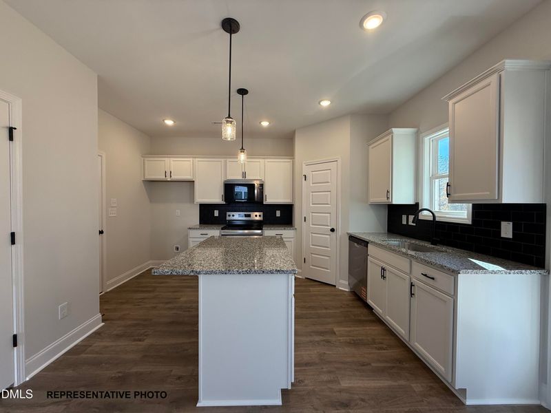 308 Bluejay St, Clayton, NC 27520