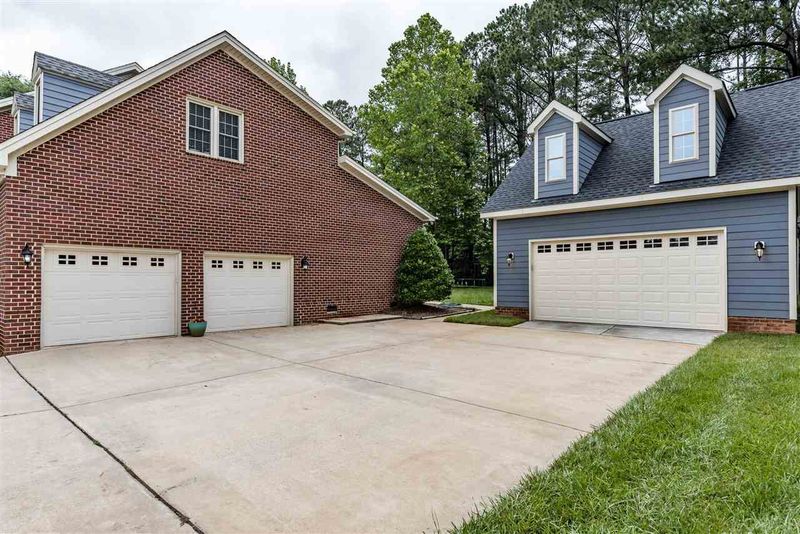 308 Briarhaven Ct, Garner, NC 27529