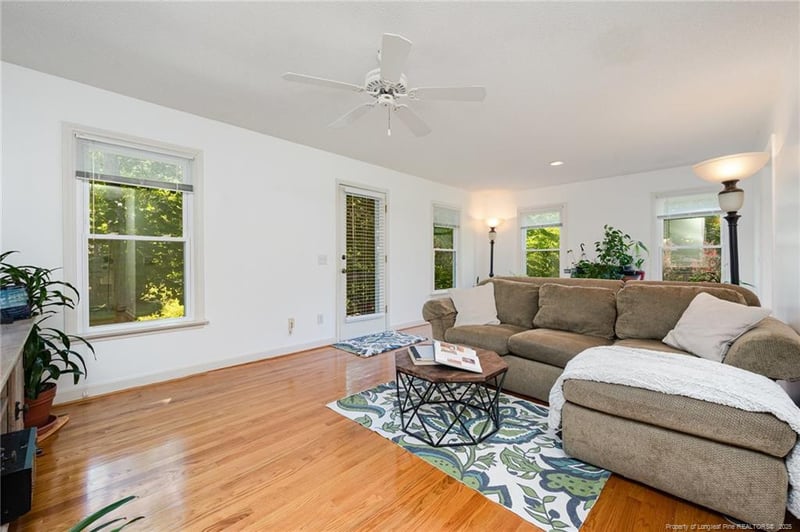 308 Brookfield Cir, Sanford, NC 27330