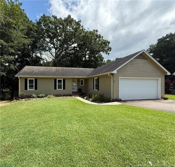 308 Brookfield Cir, Sanford, NC 27330