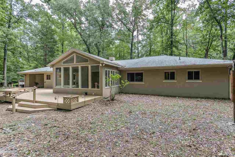 308 Burlage Cir, Chapel Hill, NC 27514
