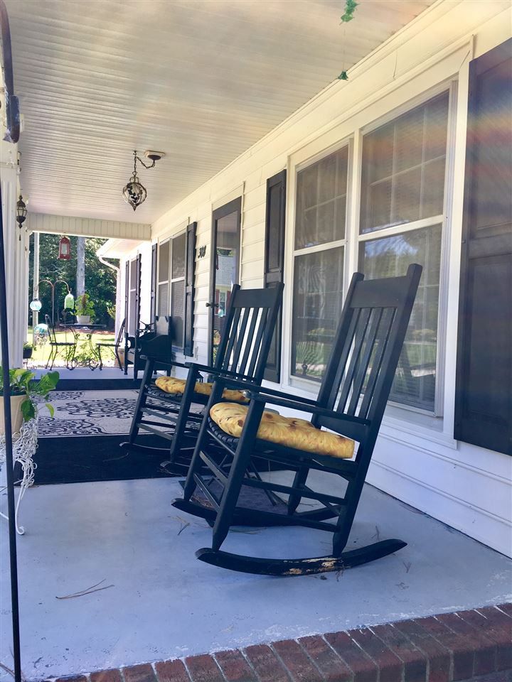 308 Chaucer Ct, Dunn, NC 28334