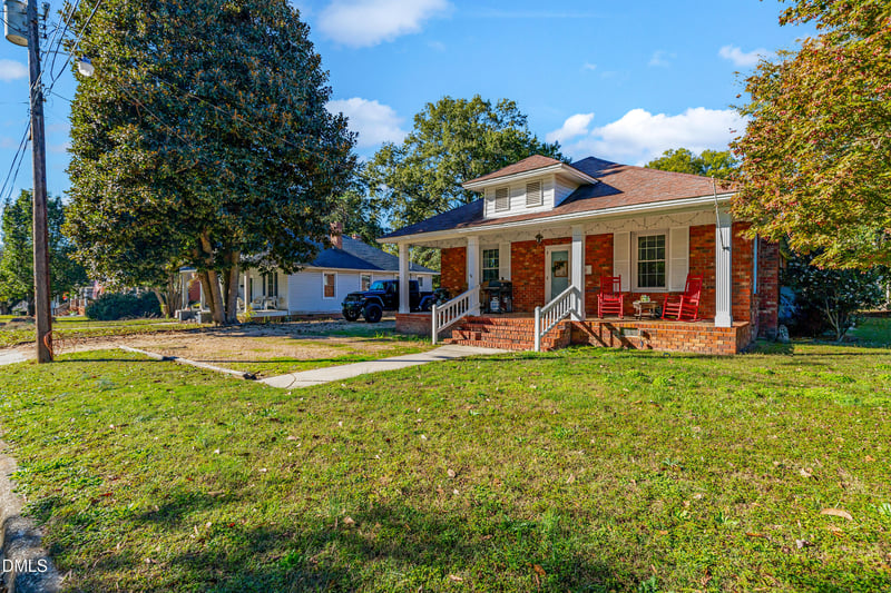 308 D St, Erwin, NC 28339