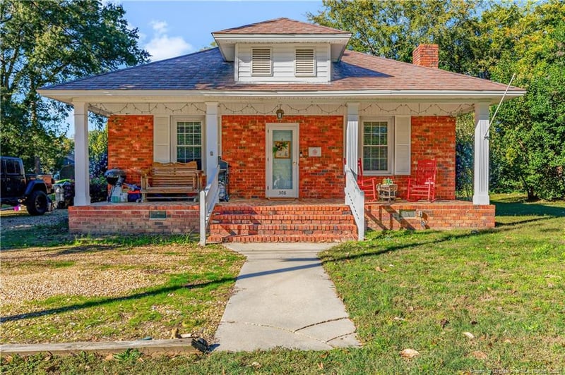 308 D St, Erwin, NC 28339