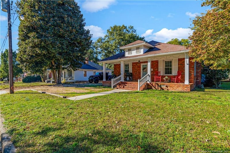 308 D St, Erwin, NC 28339