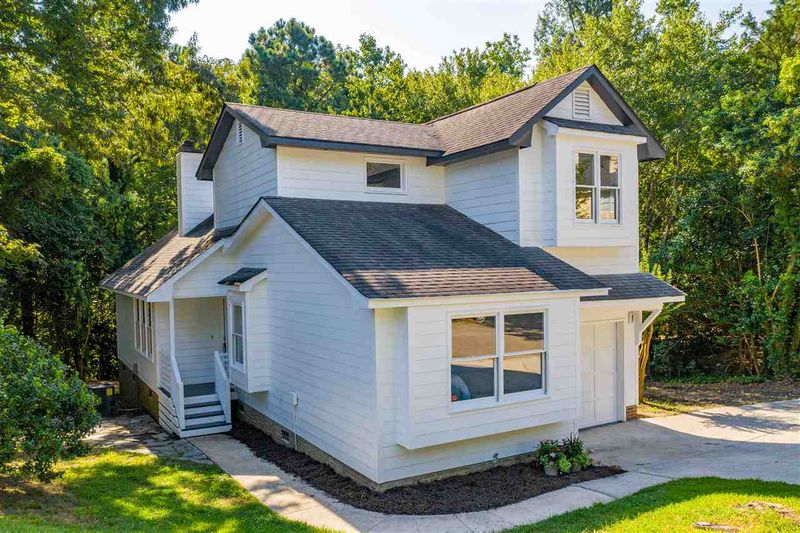 308 Dickens Dr, Raleigh, NC 27610