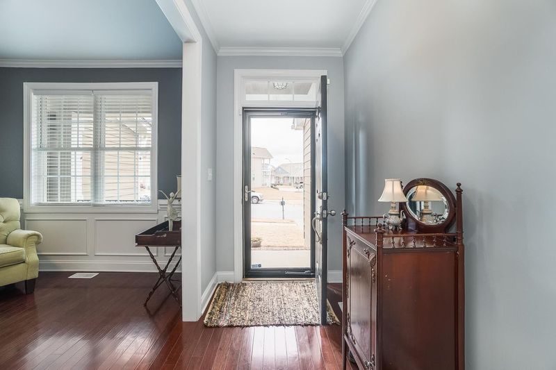 308 Duchart Ln, Fuquay Varina, NC 27526