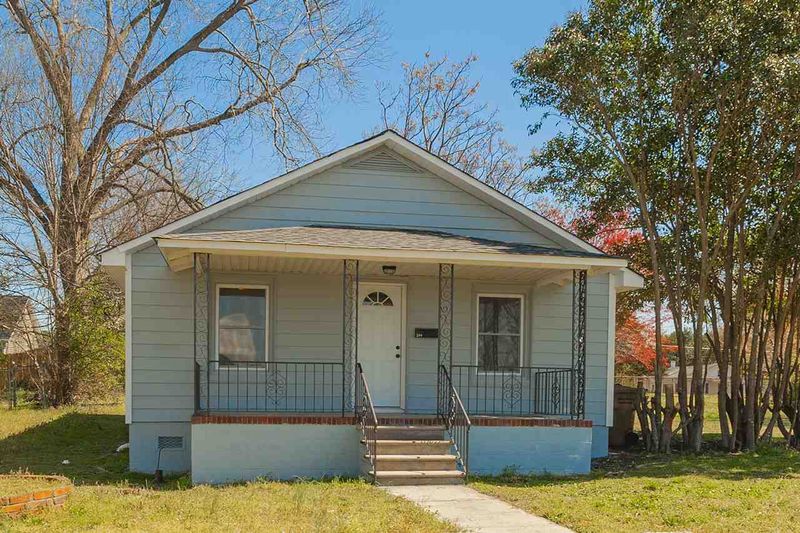 308 E Front St, Clayton, NC 27520