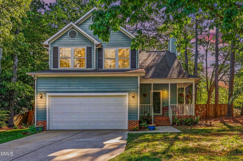 308 Hidden Cellars Dr, Holly Springs, NC 27540