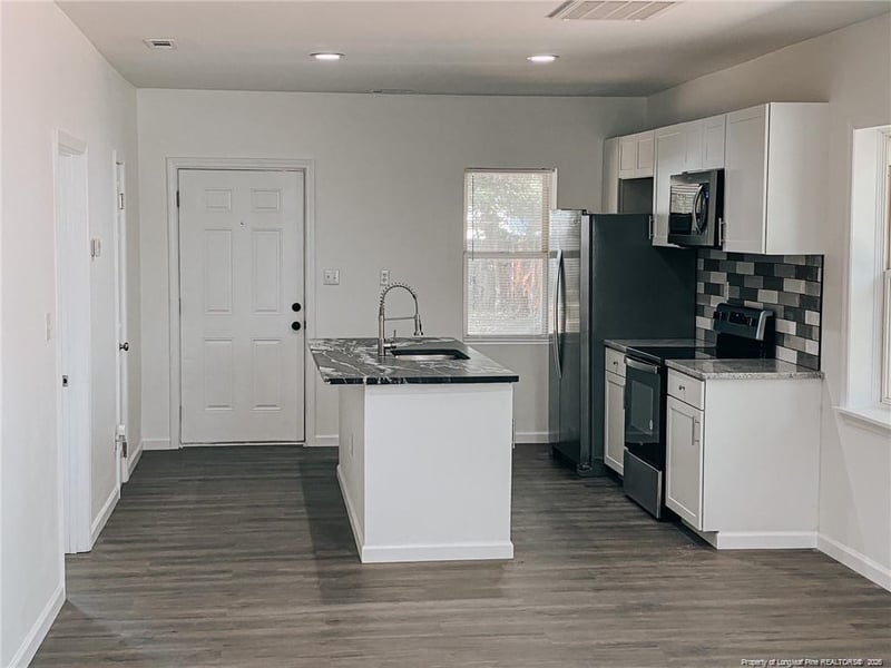 308 Highland Ave, Fayetteville, NC 28305