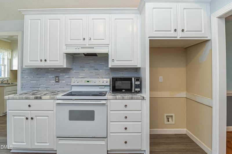 308 Hunters Creek Dr, Goldsboro, NC 27534