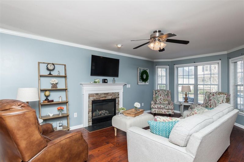 308 Hyannis Dr, Holly Springs, NC 27540