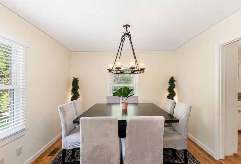 308 Jones Franklin Rd, Raleigh, NC 27606