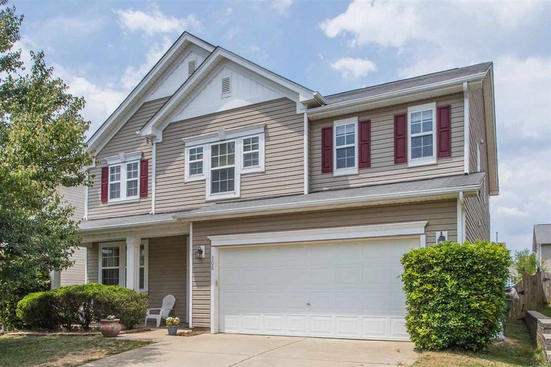 308 Larktree Ln, Fuquay Varina, NC 27526