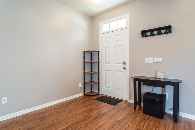 308 Larktree Ln, Fuquay Varina, NC 27526