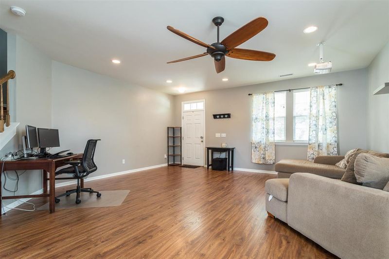 308 Larktree Ln, Fuquay Varina, NC 27526