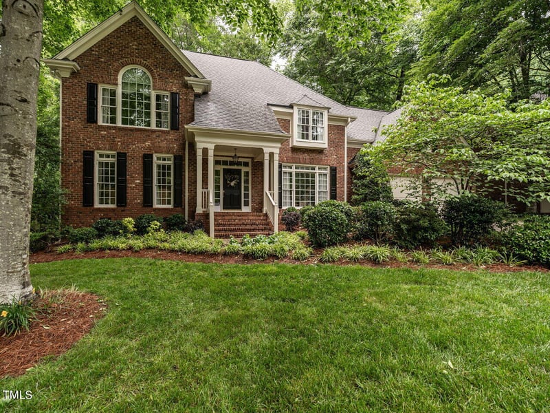 308 Lochside Dr, Cary, NC 27518