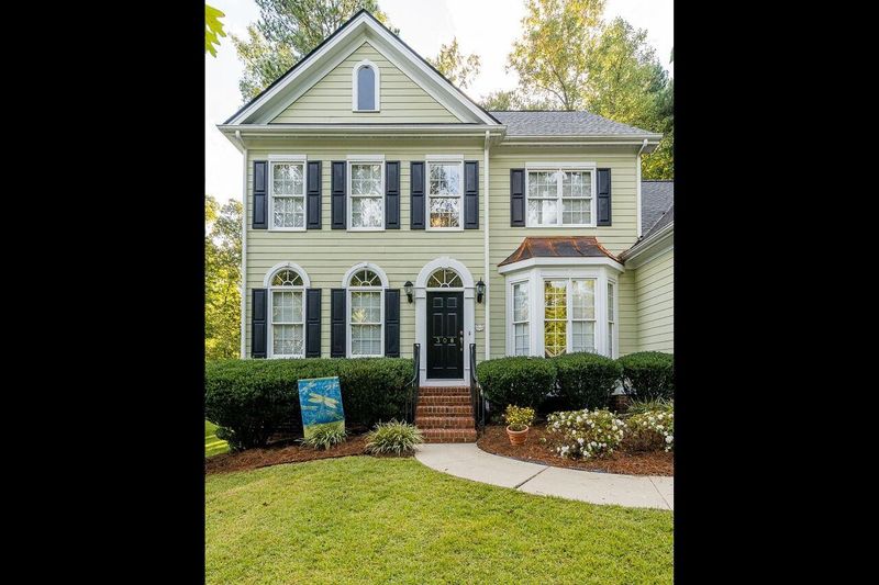 308 Lyndenbury Dr, Apex, NC 27502