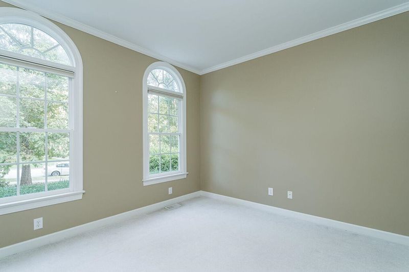 308 Lyndenbury Dr, Apex, NC 27502