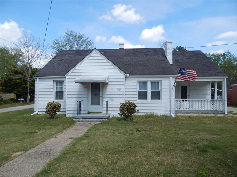 308 W Main St, Benson, NC 27504