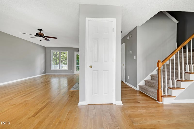 308 Maple Ave, Holly Springs, NC 27540