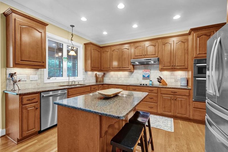308 Mattingly Ln, Clayton, NC 27527