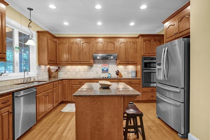 308 Mattingly Ln, Clayton, NC 27527