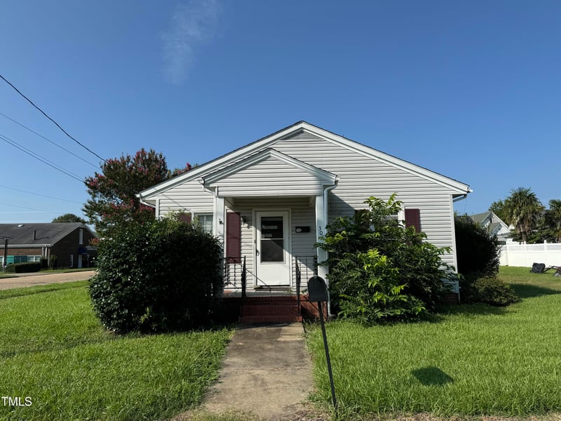 308 E Morgan St, Benson, NC 27504
