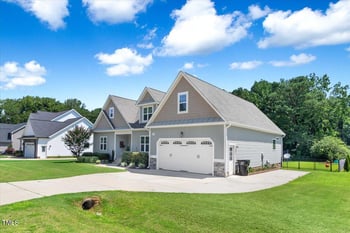 308 Nashville Dr, Archer Lodge, NC 27527
