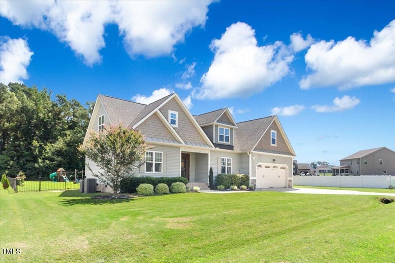 308 Nashville Dr, Archer Lodge, NC 27527