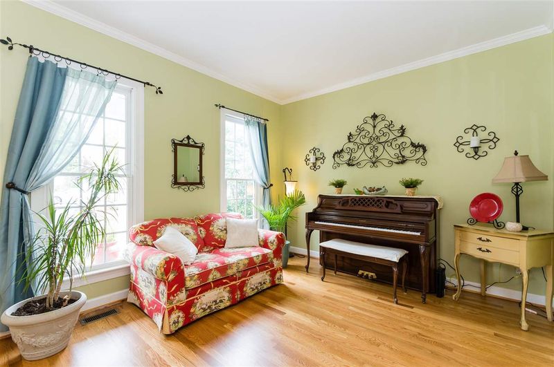 308 Parkridge Dr, Clayton, NC 27527