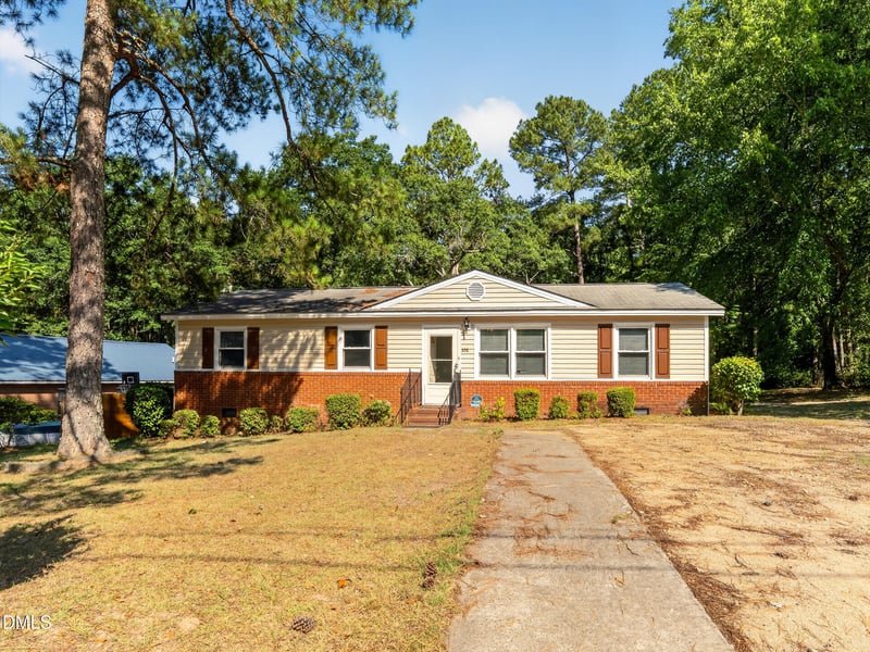 308 Pennsylvania Ave, Fayetteville, NC 28301