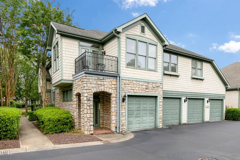 308 Presque Isle Ln #Bldg 300, Chapel Hill, NC 27514
