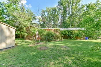 308 Rainbow Dr, Carrboro, NC 27510