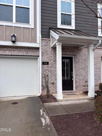 308 Skymont Dr, Holly Springs, NC 27540