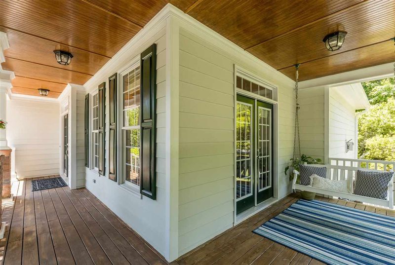 308 Sunset Grove Dr, Holly Springs, NC 27540