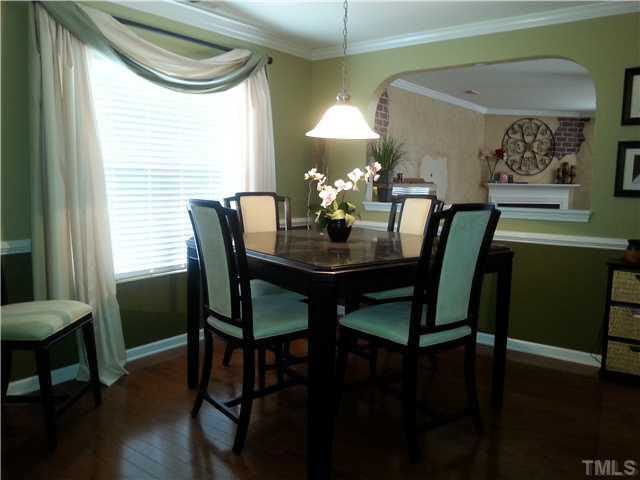 308 Sutton Pl, Mebane, NC 27302